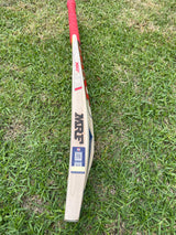 MRF Elegance Gill 77 Edition English Willow Cricket Bat -7 Grains / 1204g-2.7 lb
