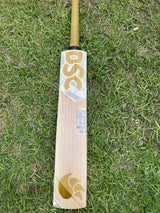 DSC Eureka Glint Supreme English willow Cricket Bat - 8 Grains - 1225 g
