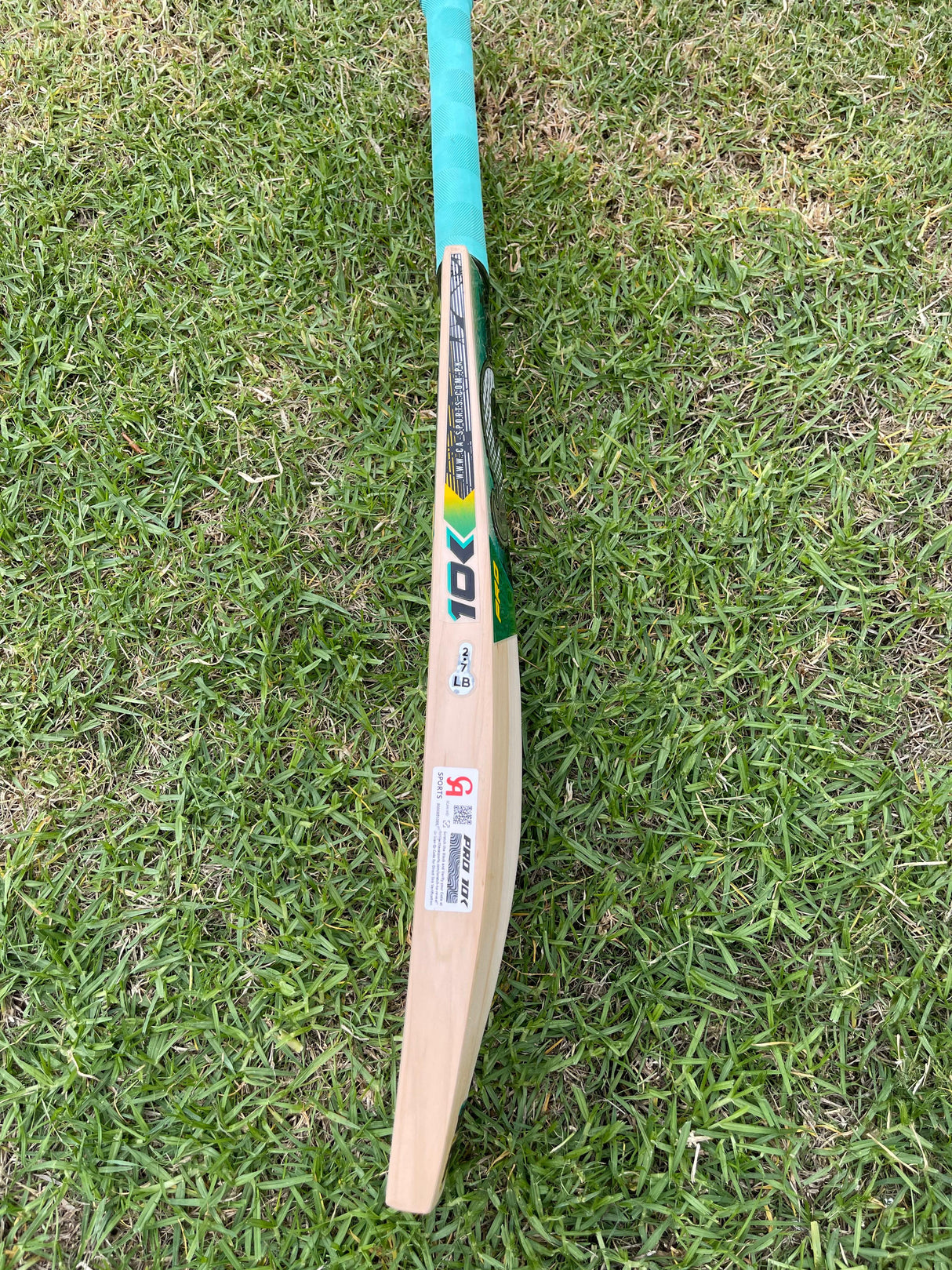 CA Pro 10k English Willow Cricket Bat - 8 Grains-1220g - 2.7 lb
