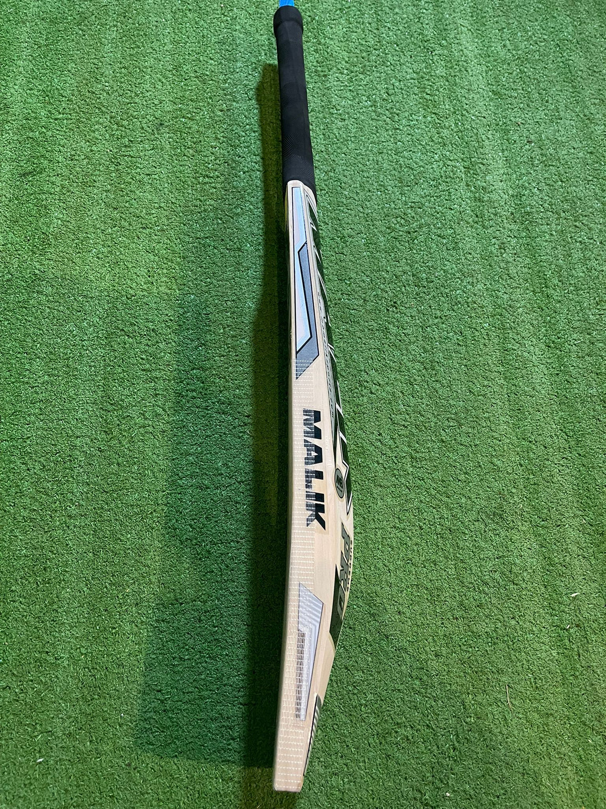 MB Malik Supreme Pro - Double Wood Cricket Bat