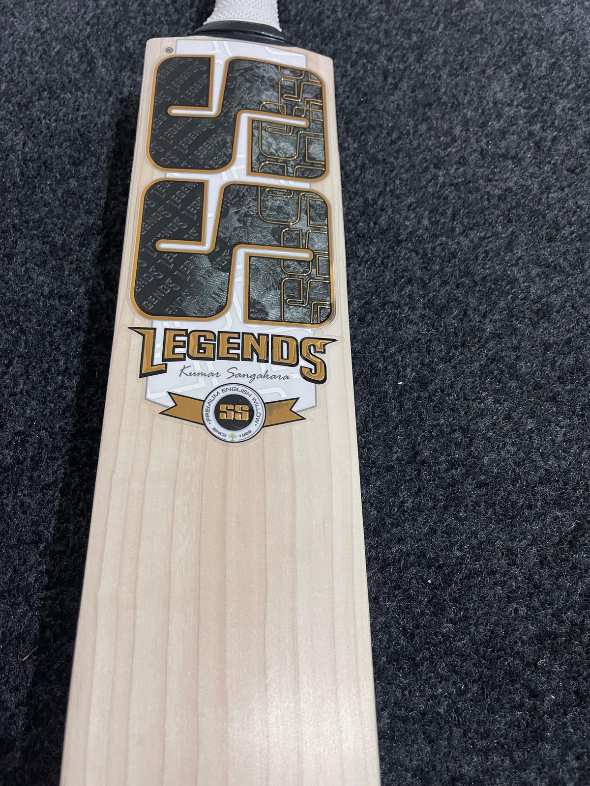 SS Legends Kumar Sangakara Edition English willow Cricket Bat - 1185g