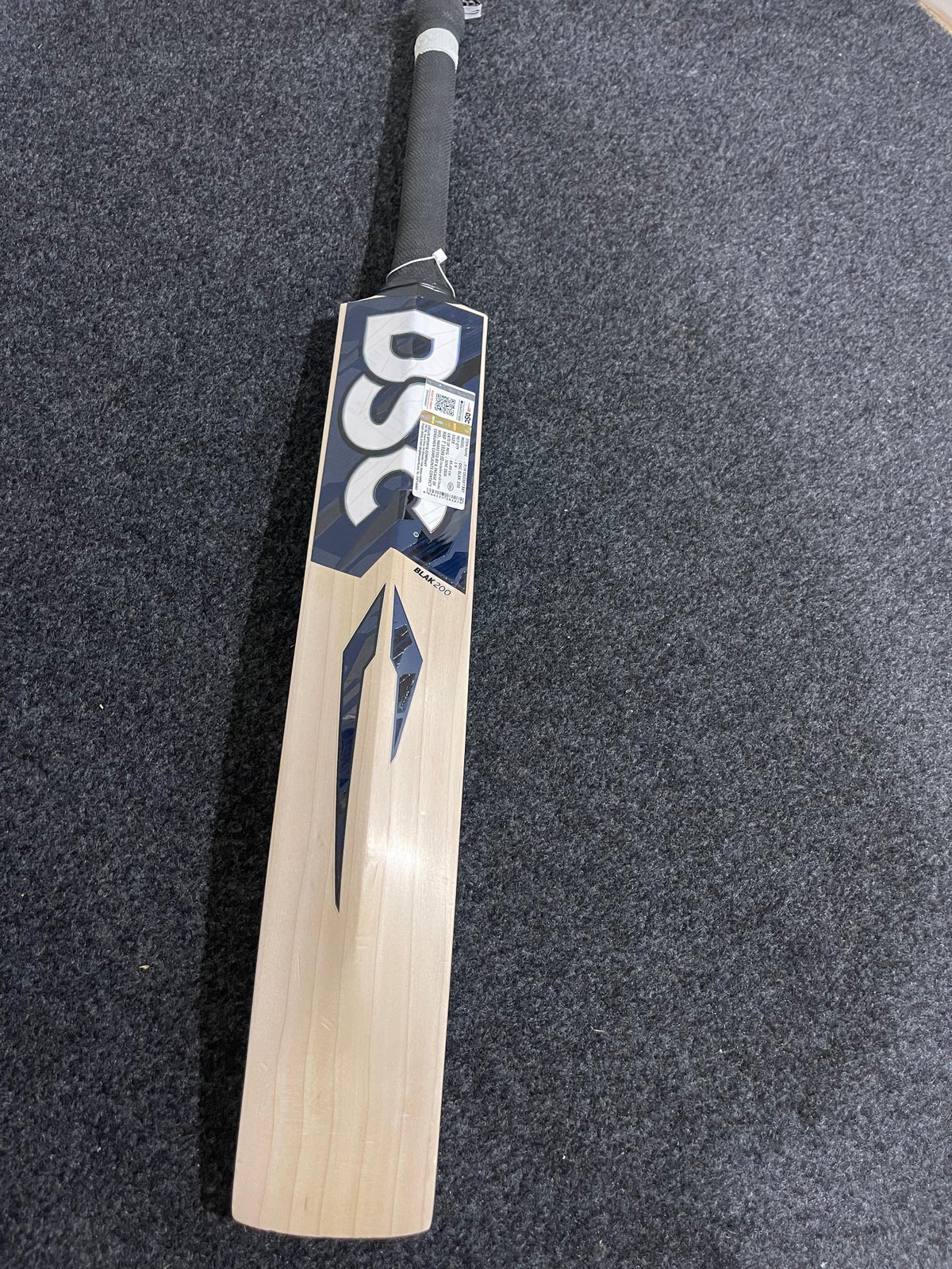 DSC BLAK 200 English willow Cricket Bat - 1190g