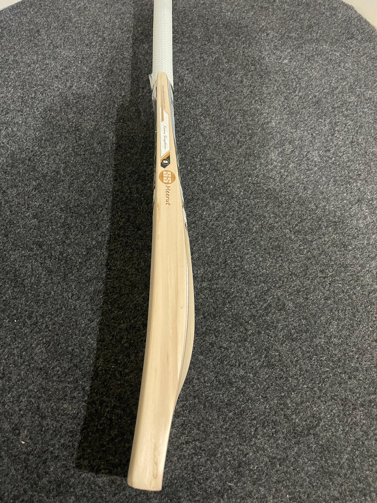 SS Legends Kumar Sangakara Edition English willow Cricket Bat - 1200g