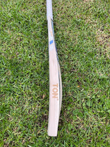 SS Supremo Edition English willow Cricket Bat - 6 Grains 1150g - 2.7lb