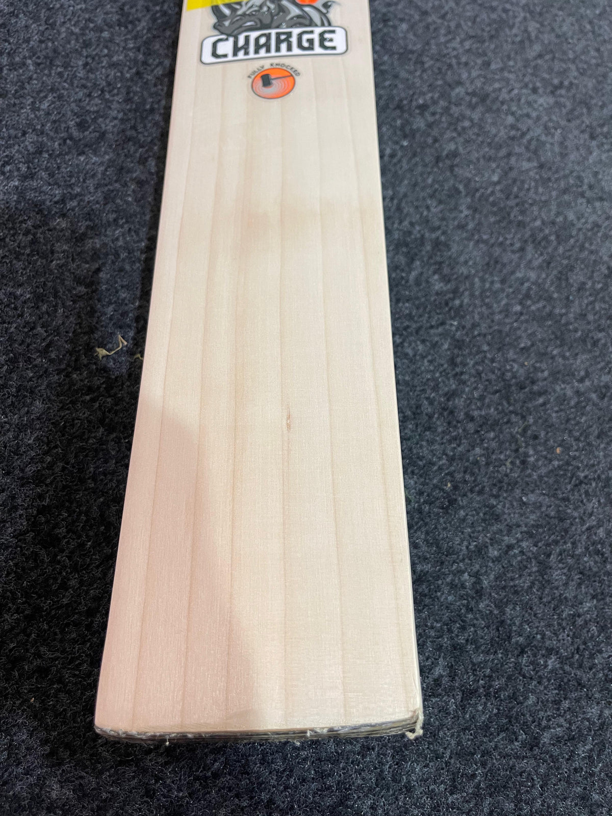 CA CHARGE English Willow Cricket Bat -1150g - 2.7 lb