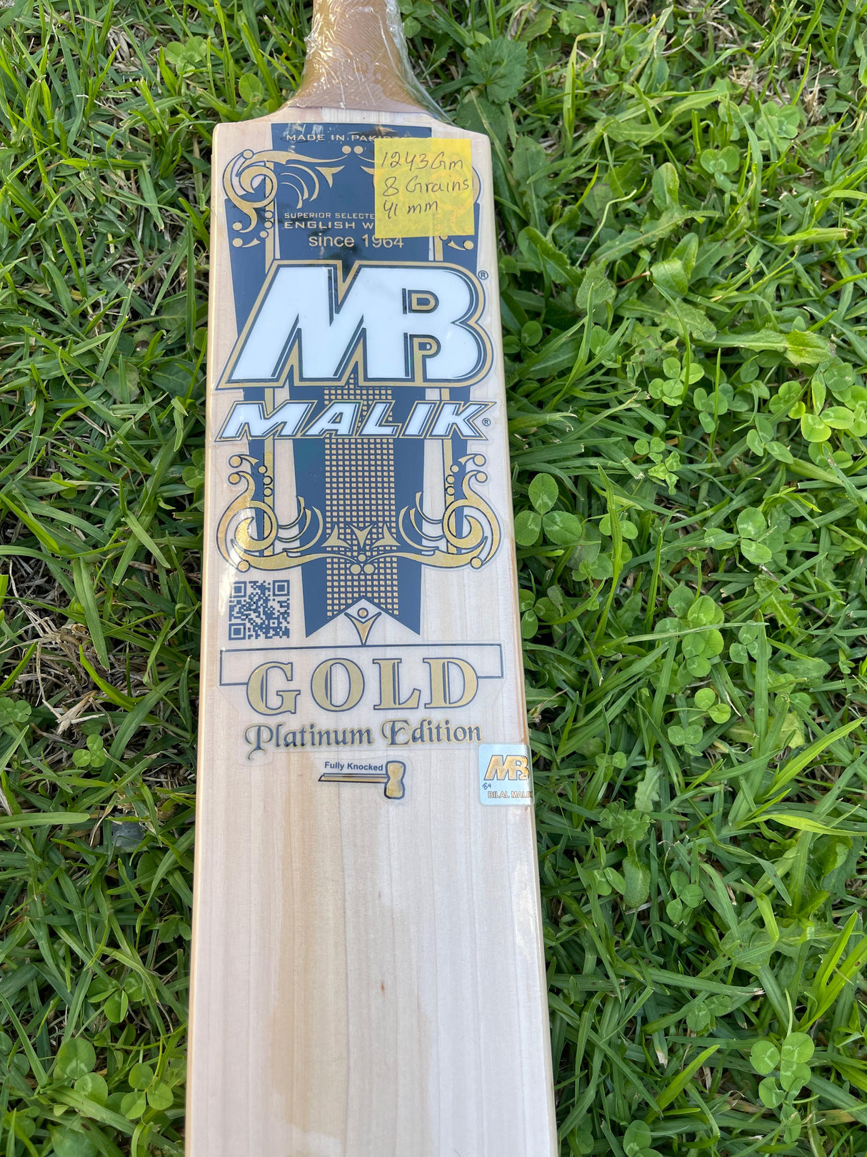 MB MALIK GOLD PLATINUM ENGLISH WILLOW CRICKET BAT-8 GRAINS-1243g
