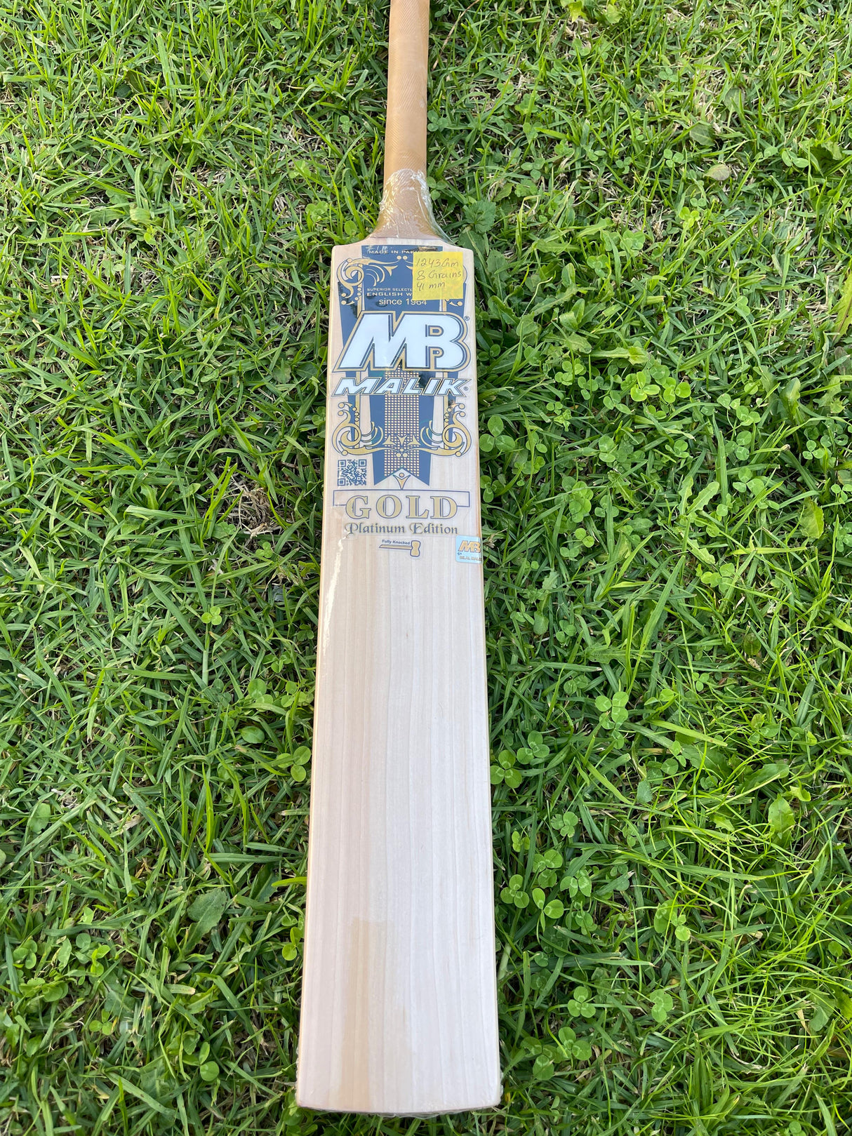 MB MALIK GOLD PLATINUM ENGLISH WILLOW CRICKET BAT-8 GRAINS-1243g