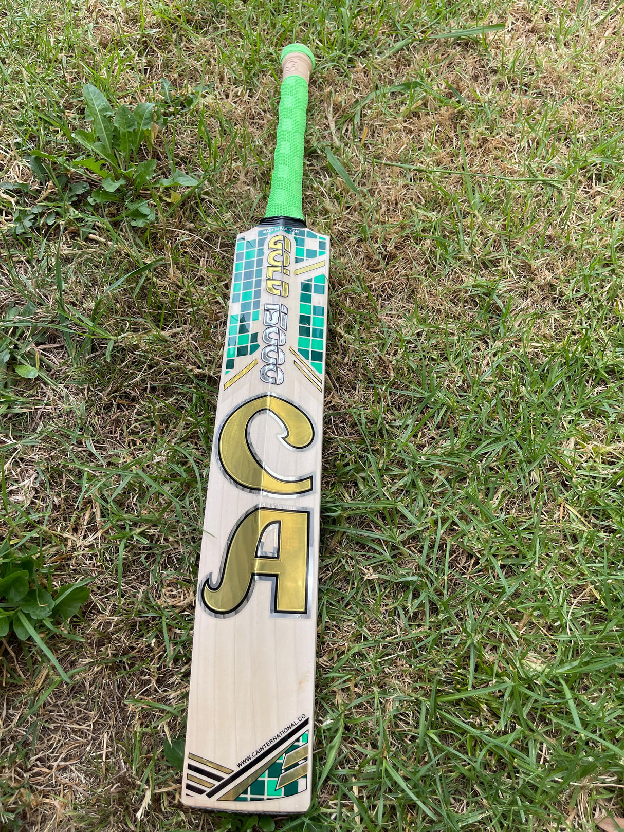 CA Gold 15000 Cricket Bat- English Willow-7 Grains-1202g